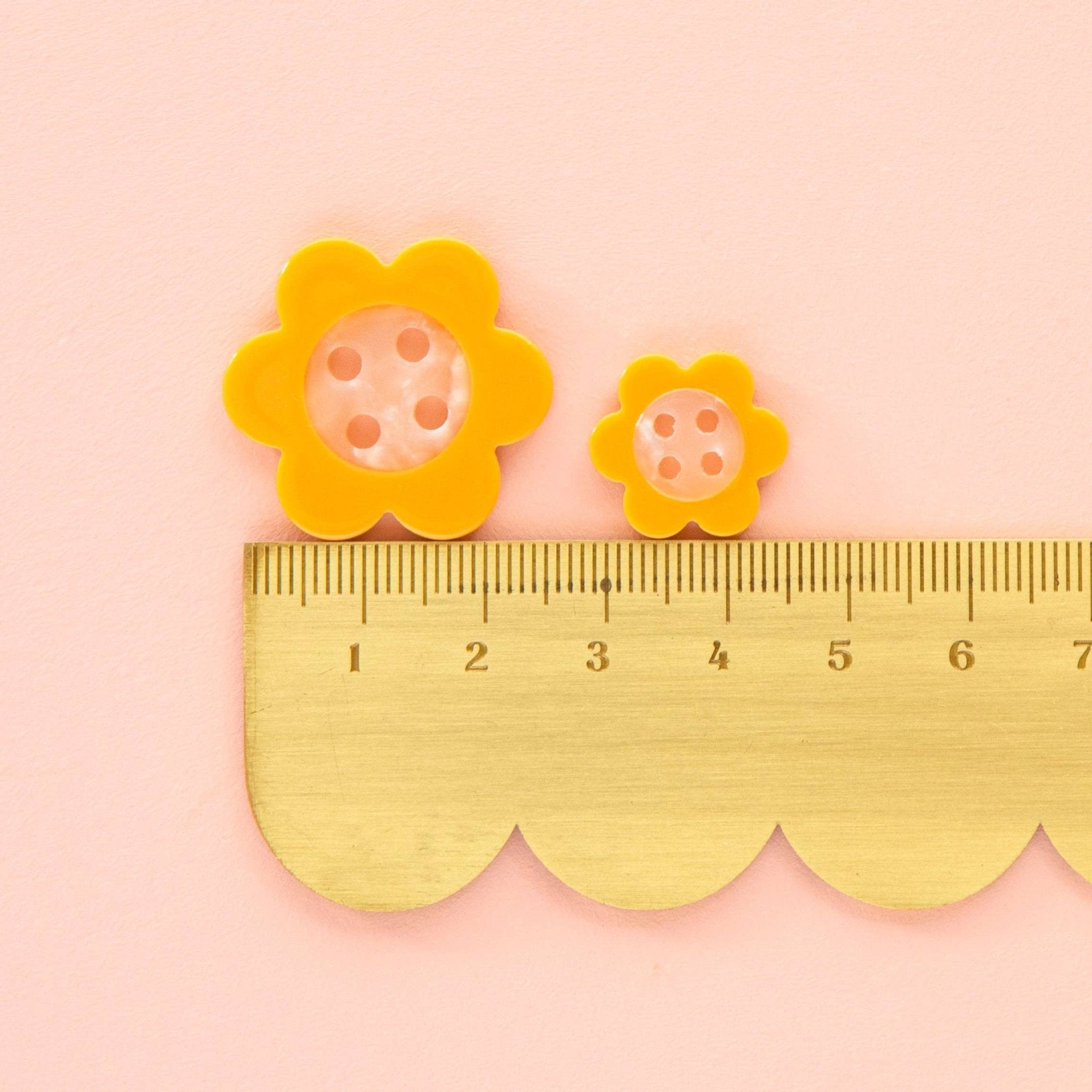 Yellow Daisy Large 1" Buttons - Boho Fabrics -